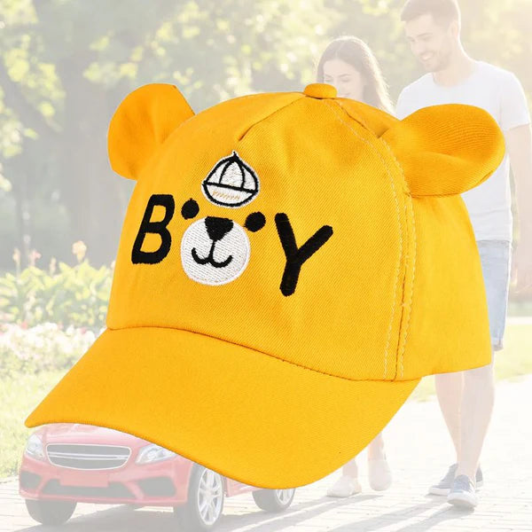 Casquette pour bebe jaune avec motif Boy adorable