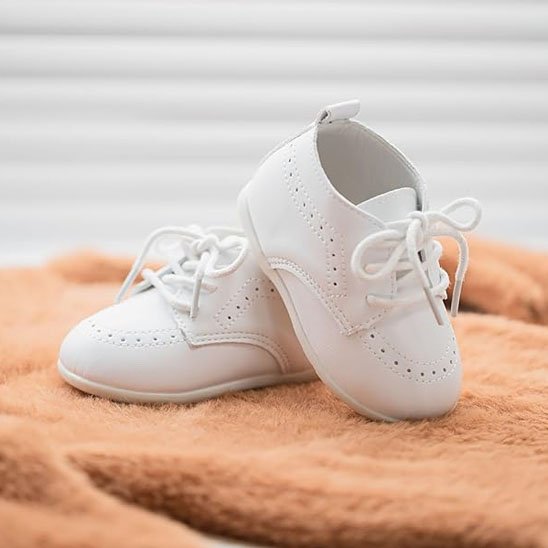 Chaussure bebe blanche style intemporel