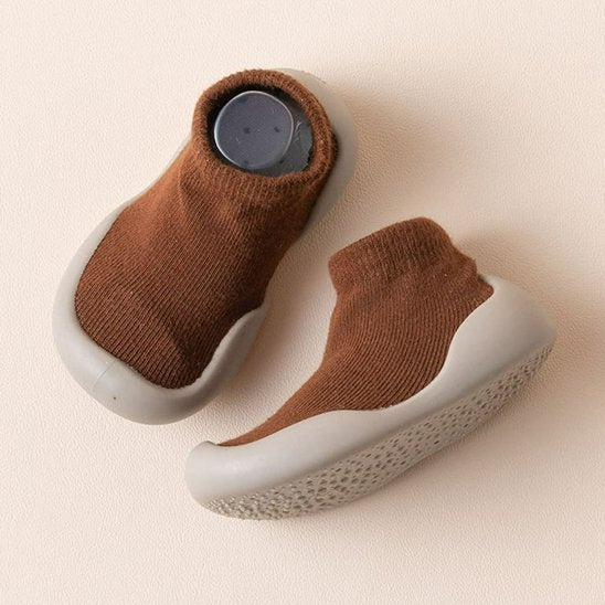 Chaussures bebe marron avec semelle solide et antidérapante