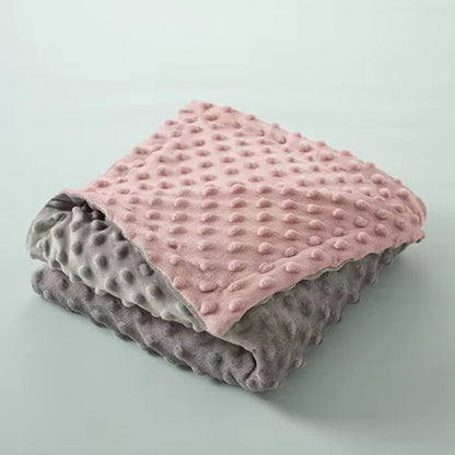 Couverture bébé douce et chaude, gris et rose pour un confort optimal