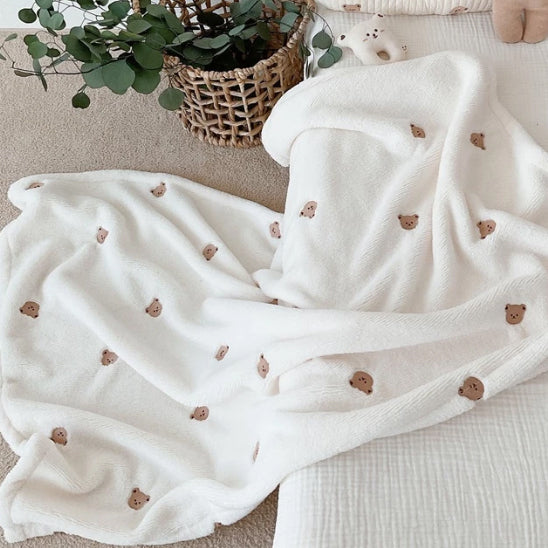 couverture-bébé-tête-ours-confortable