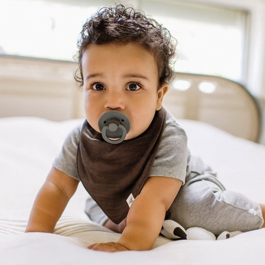 Doudou bebe avec lange en coton doux, compagnon sécurisant et confortable pour bébé