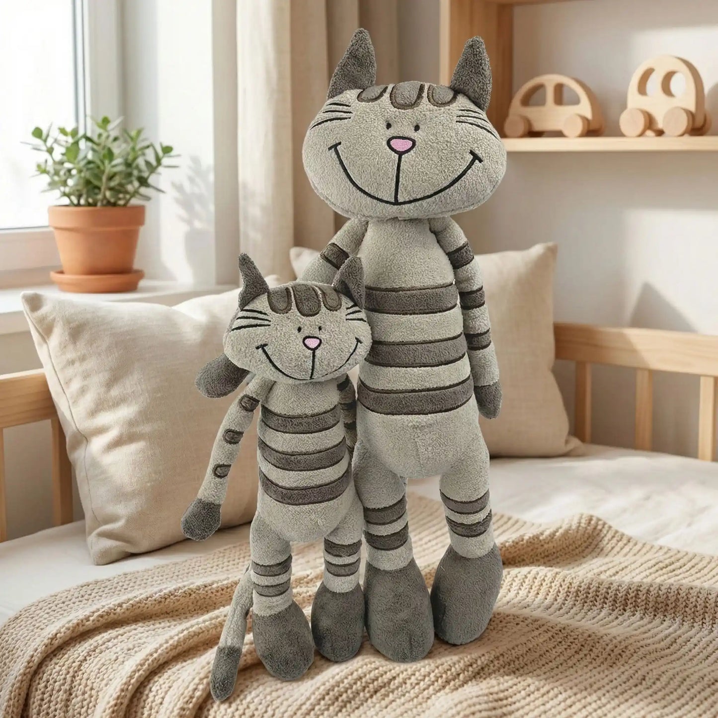 Doudou chat avec chaton mignon, peluche douce et réconfortante pour bébé