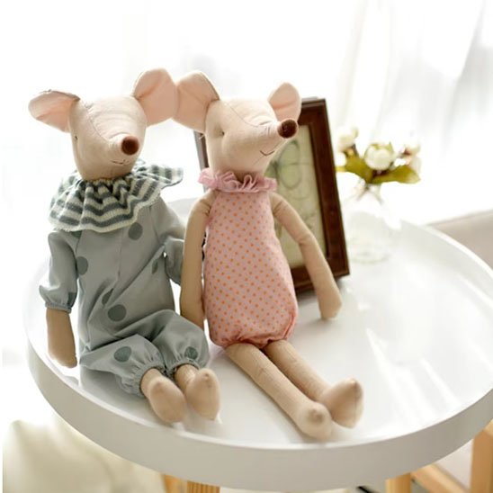 Doudou souris adorable, résistant et de qualité, rose et verte parfait pour les câlins de bébé