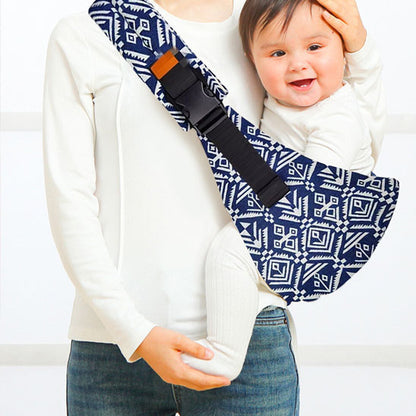 écharpe de portage bébé motif bleu confortable et tendance pour maman
