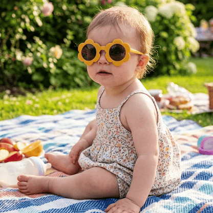Lunette de soleil bébé avec monture fleur au style adorable et protection UV400