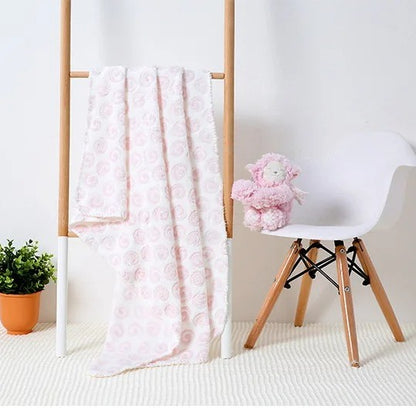 plaid-bébé-avec-peluche-rose