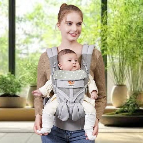 Porte bebe au design ergonomique offrant confort et maintien optimal pour bébé et parent