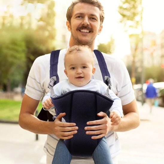 Porte bebe respirant bleu marine au design élégant, confortable et sûr pour bébé et papa