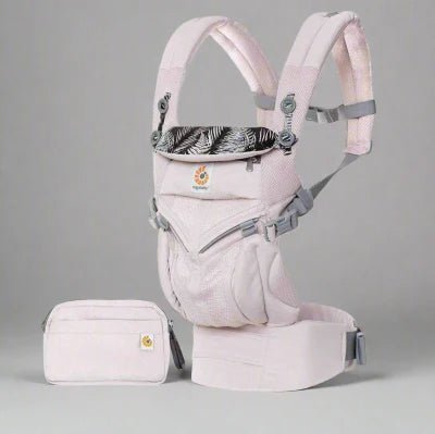 Porte bebe rose vue 3D de face montrant design ergonomique et confort pour bébé