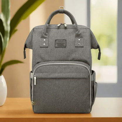 Sac à langer gris pratique pour maman et bébé au quotidien
