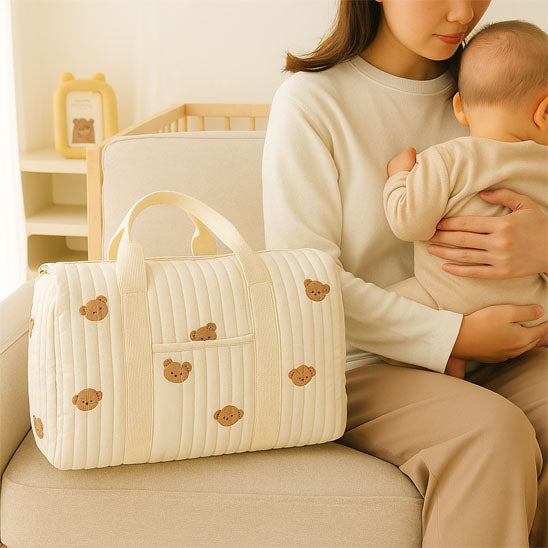 Sac maternité organisé avec tout le nécessaire
